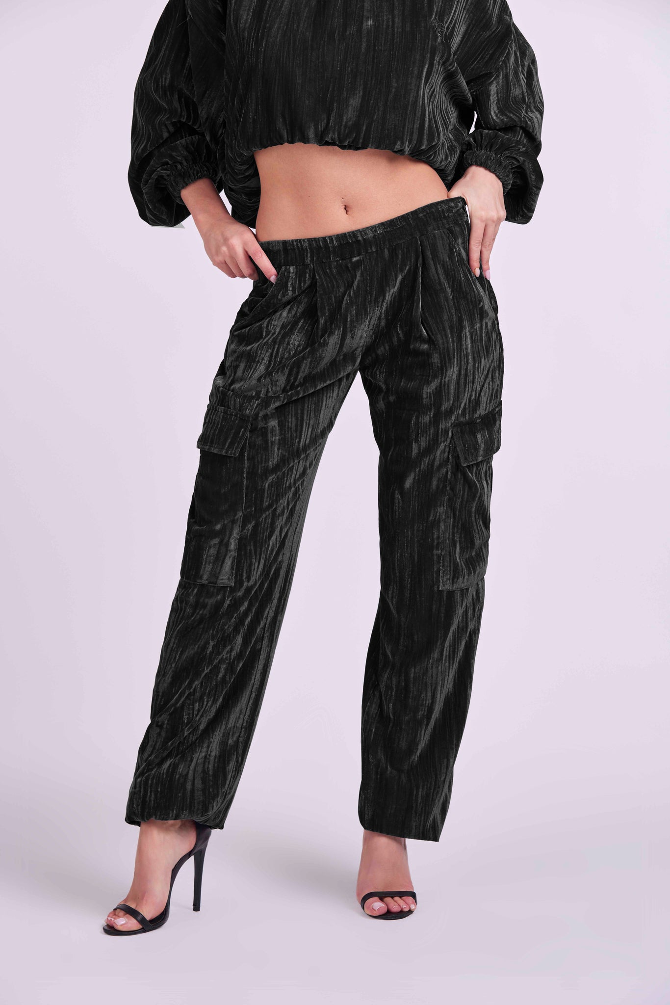 Cargo trousers with "4GVS" logo