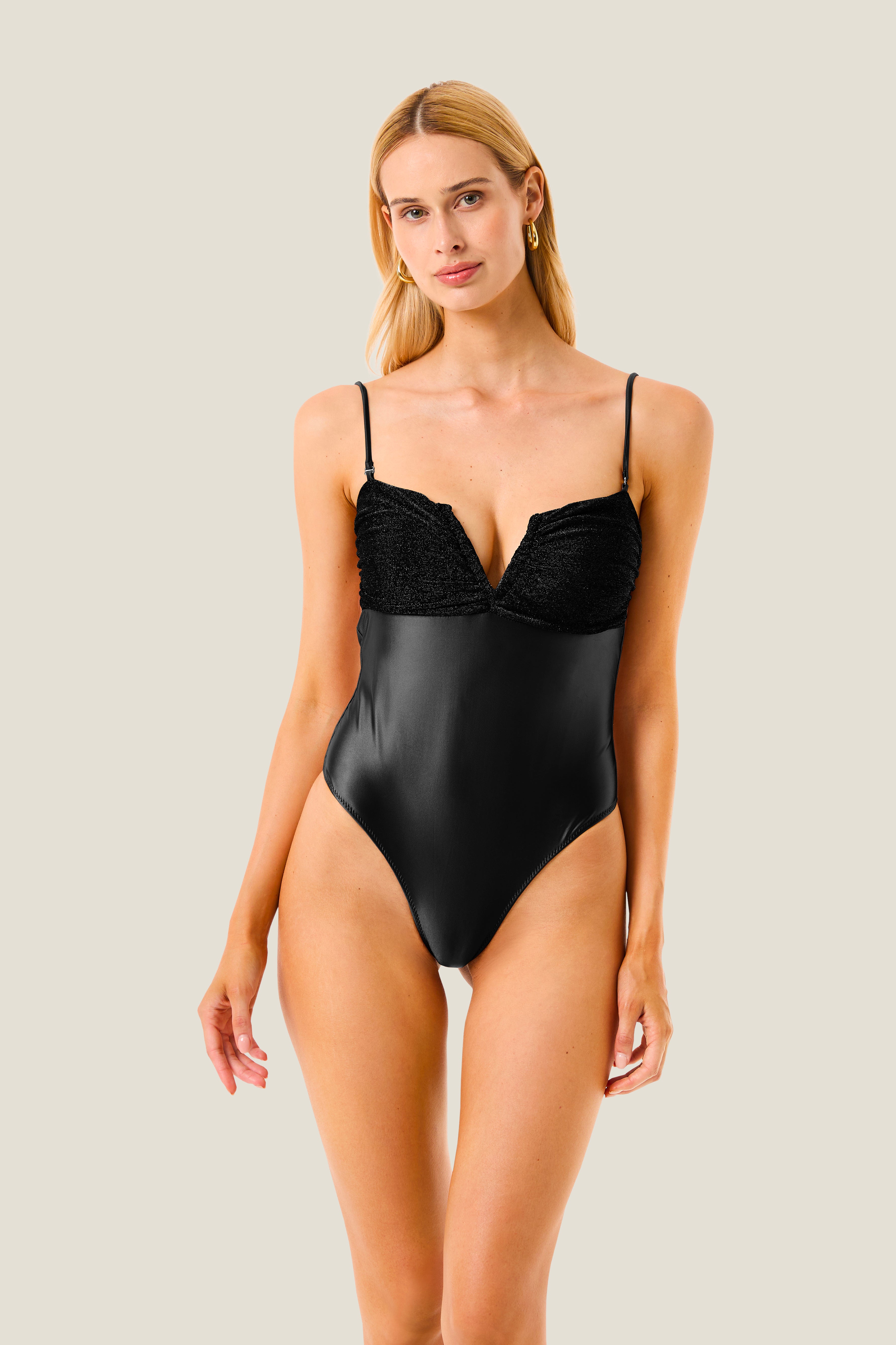 COSTUME INTERO GLOSSY TOUCH RESORT