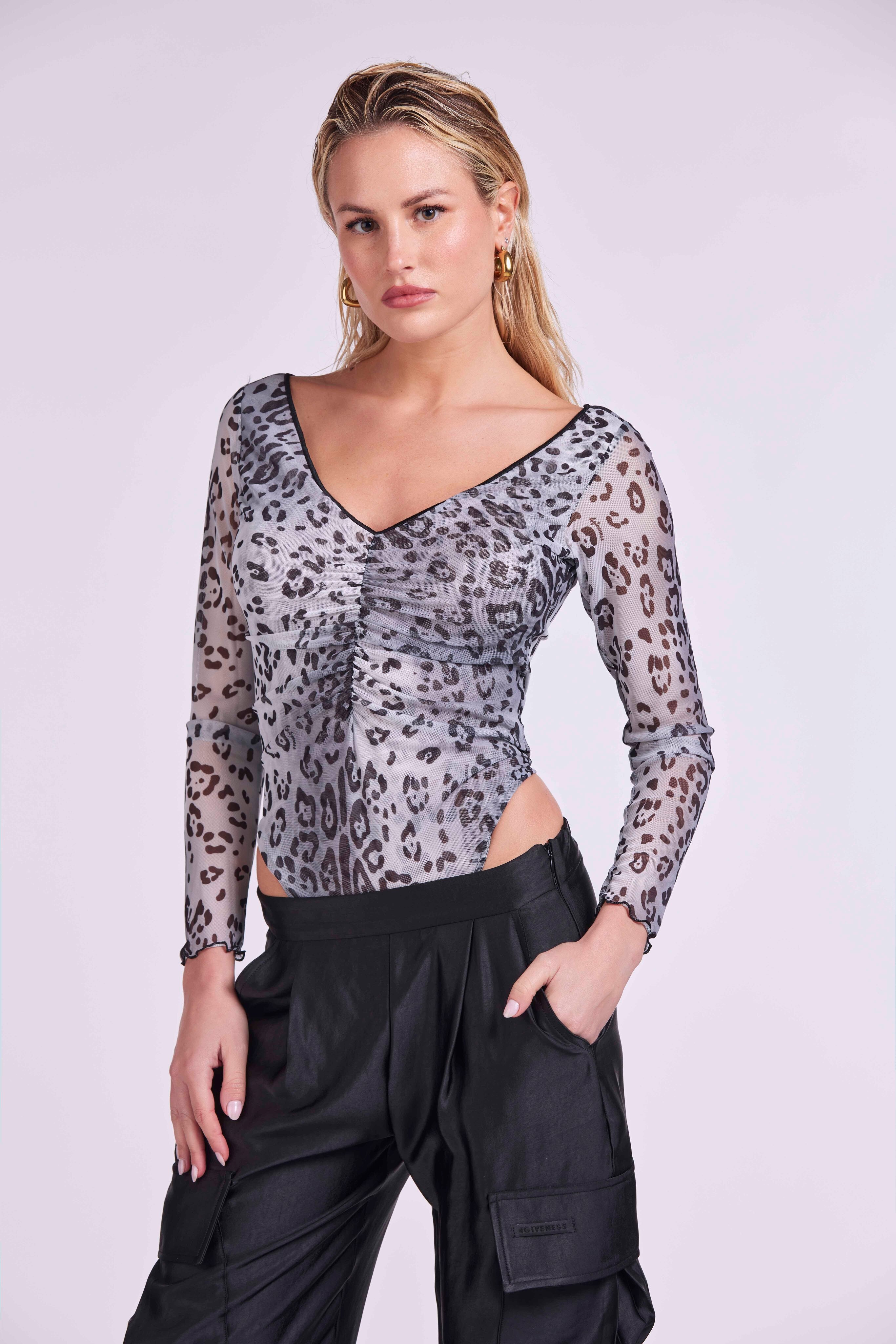 Long sleeve body with elastic tulle curl