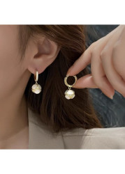 Modlily Golden Color Rhinestone Metal Detail Earrings - One Size