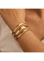 Modlily Golden Hollow Irregular Design Metal Bangle - One Size