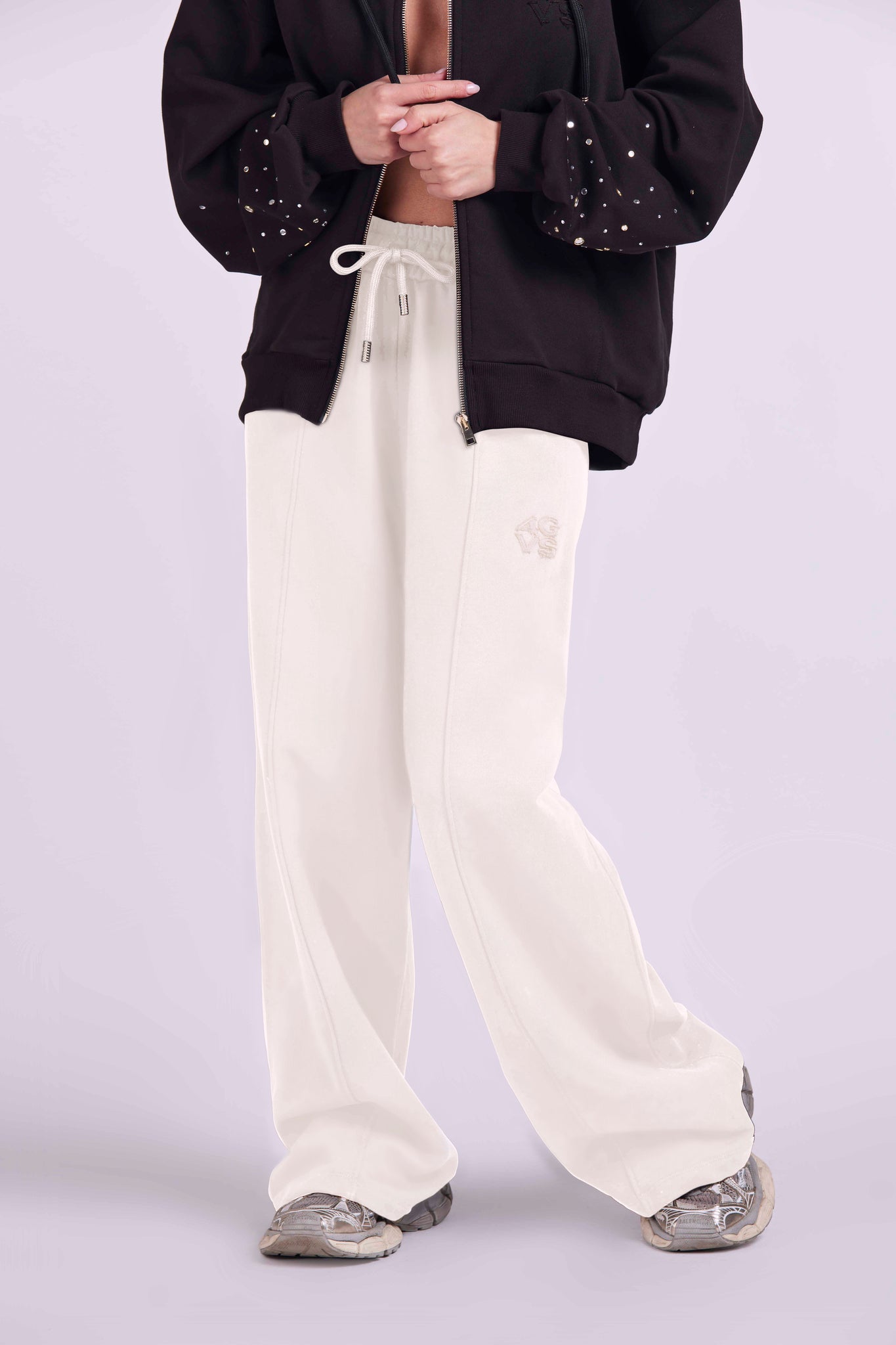 Palace and embroidery "4GVS"