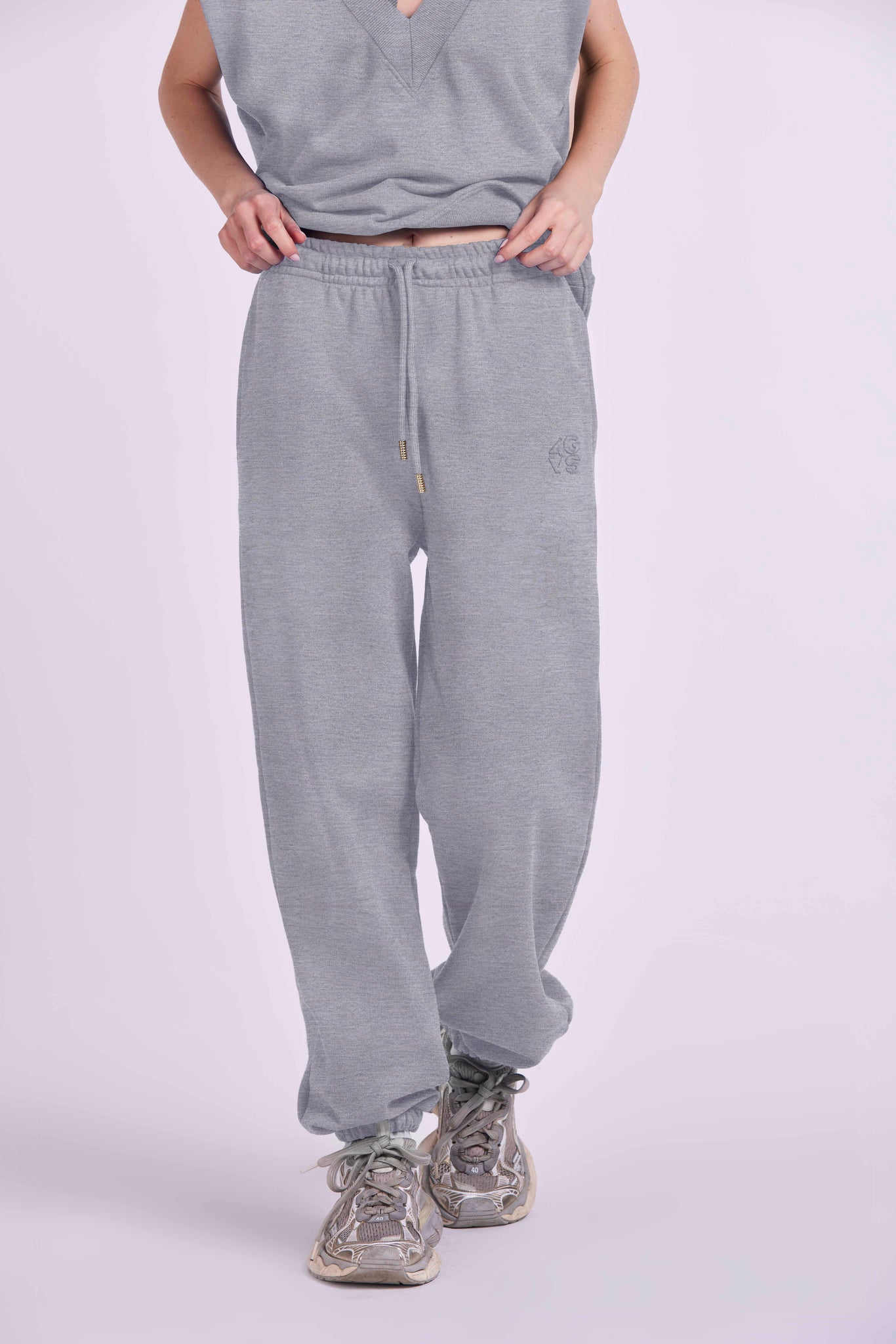 Panta wrist and embroidery "4GVS"