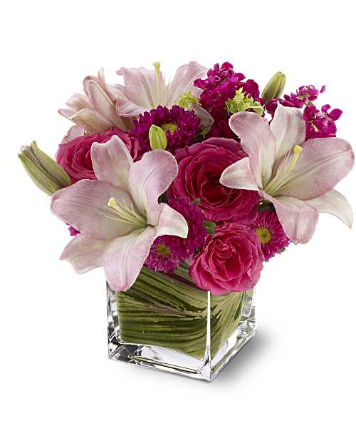 Pink | Mixed Bouquets | Posh Pinks Bouquet | Same Day Flower Delivery by Teleflora