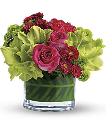 Red | Mixed Bouquets | Beauty Secret | Same Day Flower Delivery by Teleflora