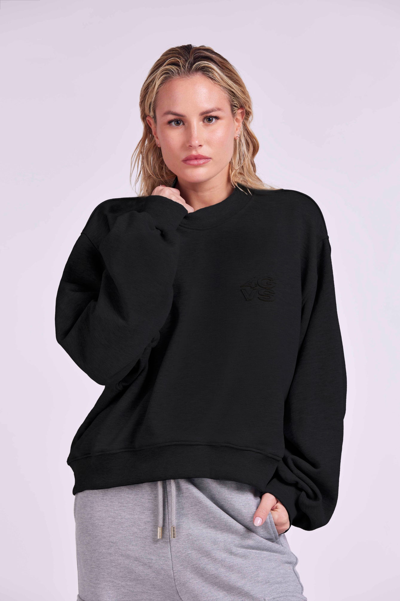 ROUND NECK SWEATSHIRT WITH "4GVS" EMBROIDERY