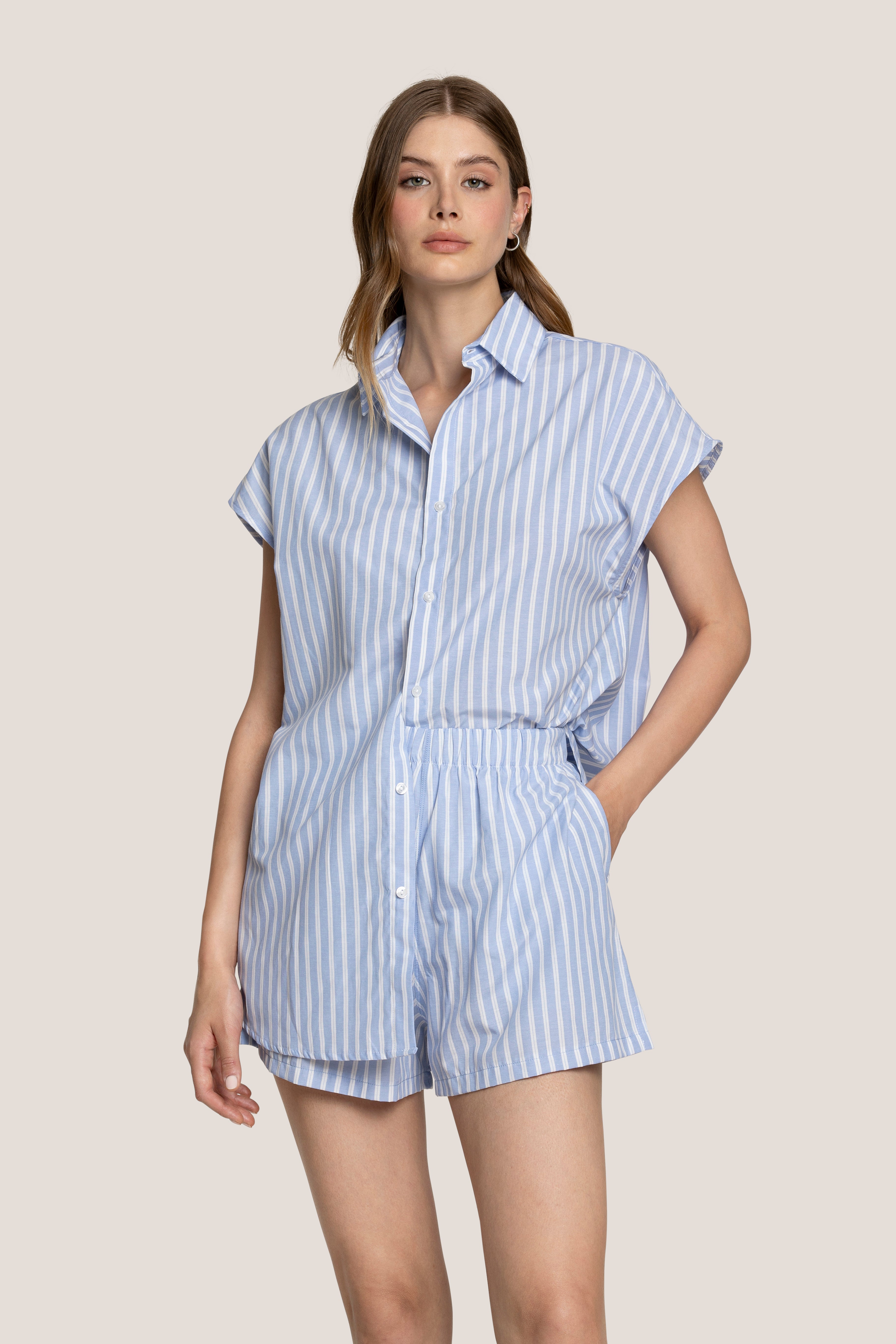 SHORT VERTICAL LINES