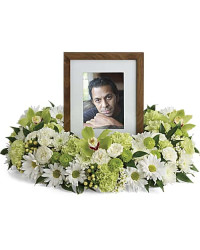 White | Mixed Bouquets | Garden Wreath | Same Day Flower Delivery by Teleflora